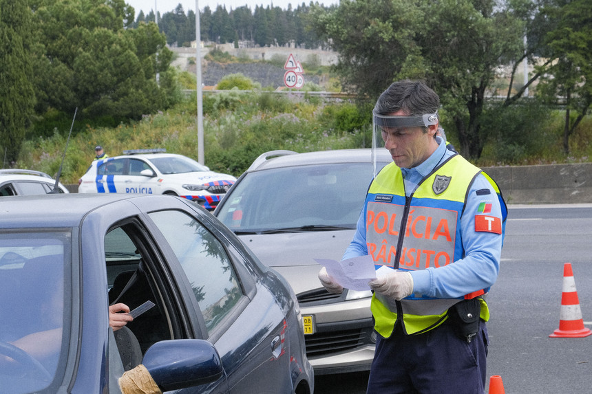 VAMOS PODER CONDUZIR SEM CARTA DE CONDUÇÃO - JORNAL DE 